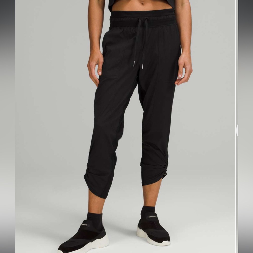 Lululemon Black Dance Studio high rise Crop 25” Pants